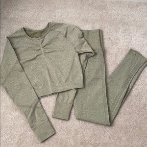 ✨NEW✨ TAKIYA • Green • 2 Piece Workout Set (M)